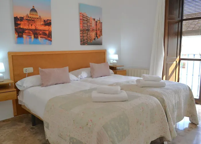 Sunshine Patio De Fernando Colon Cordova