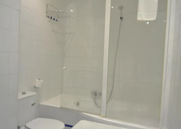 Sunshine Patio De Fernando Colon Cordova